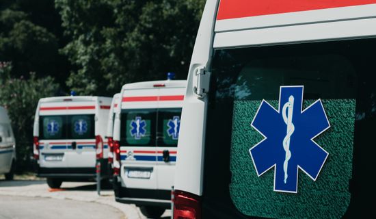 红安救护车转运病人过路高速收费吗?
